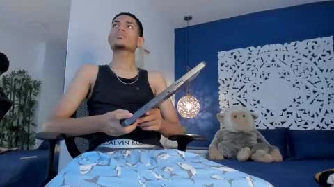 adonis_wb online show from September 18, 9:39 pm