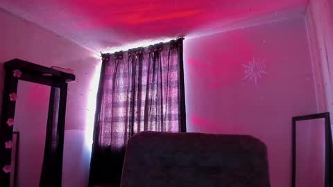 Snapshot of adorabolt chatting on January 27, 9:00 pm Stormi online show from January 27, 9:00 pm