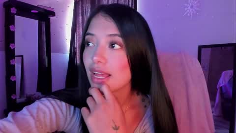 Snapshot of adorabolt chatting on February 7, 6:24 pm Stormi online show from February 7, 6:24 pm