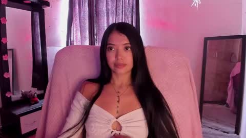 Snapshot of adorabolt chatting on February 8, 4:25 pm Stormi online show from February 8, 4:25 pm