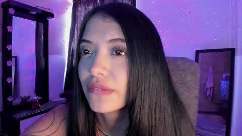 Snapshot of adorabolt chatting on February 10, 8:10 pm Stormi online show from February 10, 8:10 pm