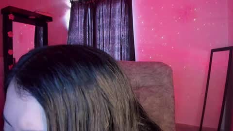 Snapshot of adorabolt chatting on March 4, 9:54 pm Stormi online show from March 4, 9:54 pm