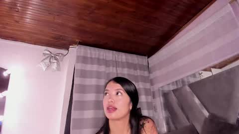 Snapshot of adorabolt chatting on November 26, 2:01 am Stormi online show from November 26, 2:01 am