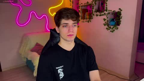 adrean_sofi online show from February 14, 7:12 pm