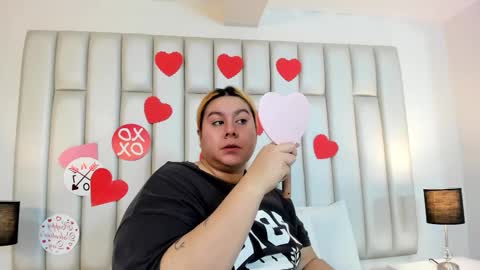 ANDREA PEREZ online show from February 13, 11:50 am