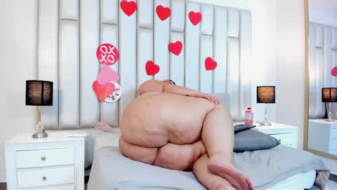 ANDREA PEREZ online show from February 13, 5:54 pm