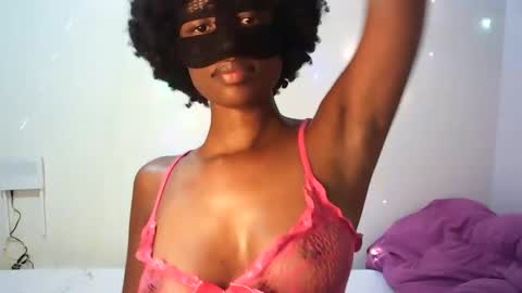 Snapshot of adrena_ross chatting on January 7, 8:31 pm Andrena online show from January 7, 8:31 pm