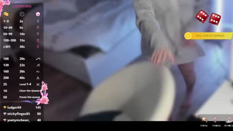 Victoria online show from December 14, 7:57 pm