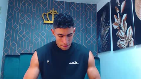 Snapshot of adrian_rae chatting on March 6, 11:47 am online show from March 6, 11:47 am