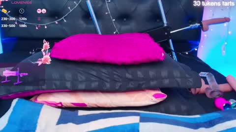 AdrianaSexy online show from February 2, 4:15 am