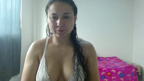 Adriana Tellez online show from November 8, 2:06 pm
