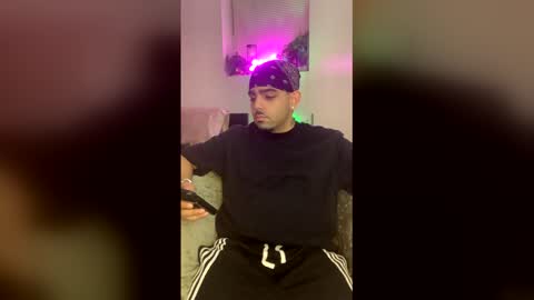 Snapshot of adrianjaxxxon chatting on December 14, 5:46 am AdrianJaxxxon online show from December 14, 5:46 am