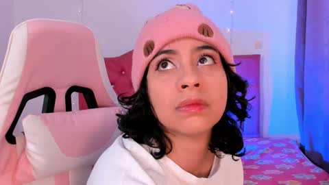 adrianny online show from September 22, 1:02 pm