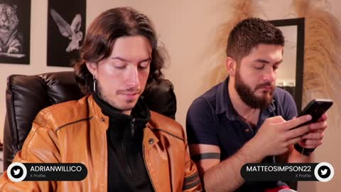 Snapshot of adrianwilliams_ chatting on December 10, 12:50 am Adrian Williams online show from December 10, 12:50 am