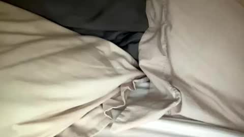 Snapshot of adriiii7878 chatting on December 29, 12:09 am adriiiii online show from December 29, 12:09 am