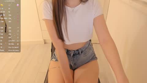 Emi online show from December 7, 4:36 pm