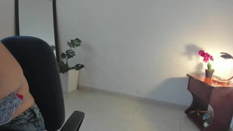 Lorena online show from September 17, 2:52 pm