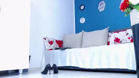 Amalia online show from February 19, 6:00 pm