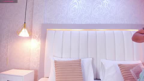 Snapshot of afrodytasky chatting on December 18, 11:34 am A F R O D I T A online show from December 18, 11:34 am