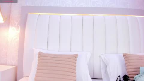 Snapshot of afrodytasky chatting on January 16, 11:37 am A F R O D I T A online show from January 16, 11:37 am