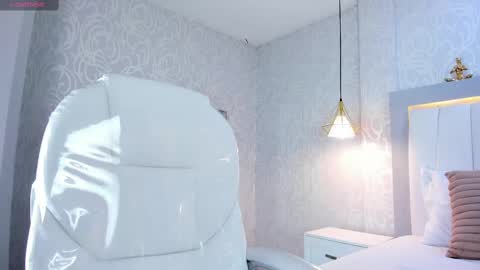 Snapshot of afrodytasky chatting on October 18, 12:06 pm A F R O D I T A online show from October 18, 12:06 pm