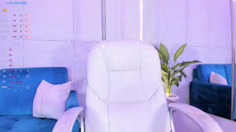 Snapshot of afrodytasky chatting on November 12, 12:16 pm A F R O D I T A online show from November 12, 12:16 pm