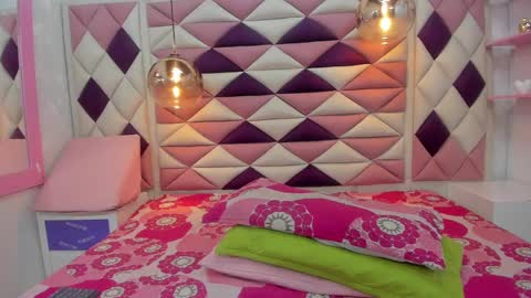 Ana online show from February 25, 12:03 pm