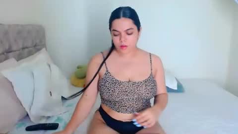 agatha frank online show from November 23, 10:09 pm