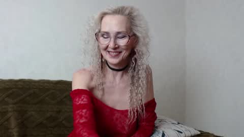 Snapshot of agatha_moore_ chatting on January 27, 8:17 pm Agatha online show from January 27, 8:17 pm