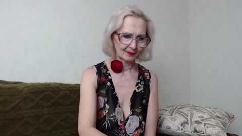 Snapshot of agatha_moore_ chatting on February 2, 11:08 am Agatha online show from February 2, 11:08 am