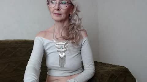 Snapshot of agatha_moore_ chatting on February 24, 7:30 pm Agatha online show from February 24, 7:30 pm