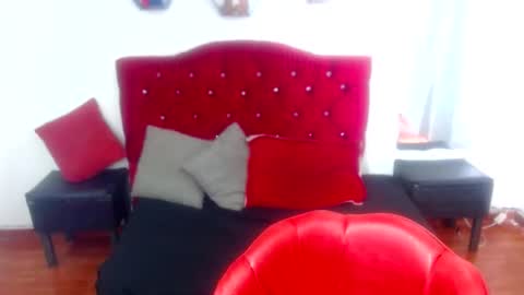 CAROLINA online show from January 19, 4:36 pm