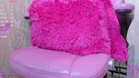 LUNNA online show from January 13, 9:09 pm