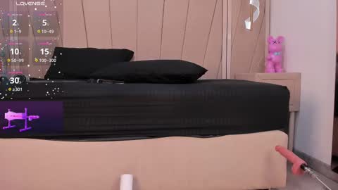 Agatha Steel online show from March 1, 11:15 pm