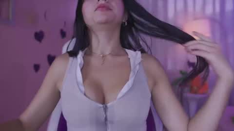 Snapshot of aghata_williamss chatting on February 26, 12:14 pm AGHATA online show from February 26, 12:14 pm