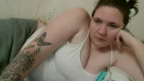 Snapshot of aglaya_fame chatting on December 23, 9:18 pm Aglaya Fame online show from December 23, 9:18 pm