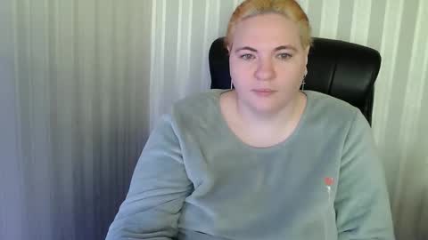 Snapshot of aglaya_fame chatting on December 18, 8:09 am Aglaya Fame online show from December 18, 8:09 am