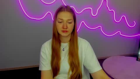 Snapshot of agnesarden chatting on March 11, 6:08 pm AgnesArden online show from March 11, 6:08 pm