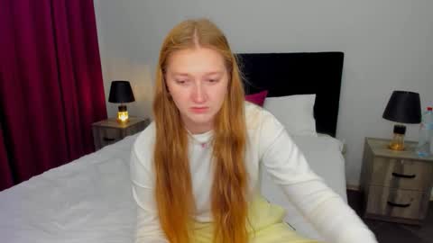 Snapshot of agnesarden chatting on October 3, 12:02 pm AgnesArden online show from October 3, 12:02 pm