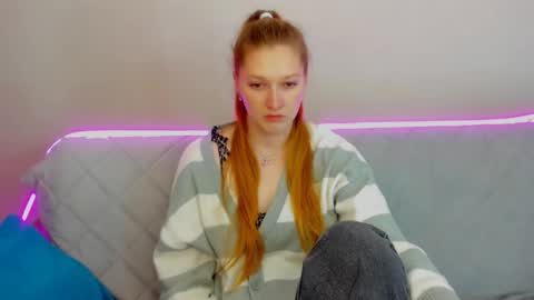 Snapshot of agnesarden chatting on October 27, 12:20 pm AgnesArden online show from October 27, 12:20 pm