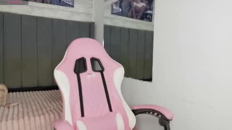 Aida online show from October 25, 11:21 pm