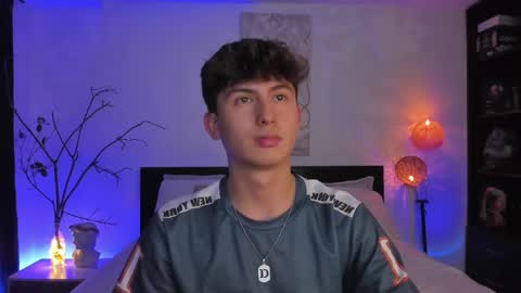 A H  online show from February 27, 3:36 am