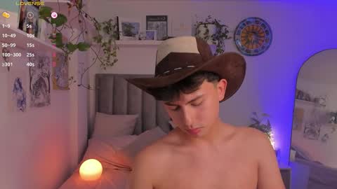 A H  online show from September 14, 10:42 pm