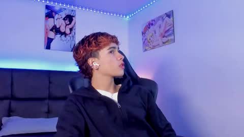 Aiden  online show from October 2, 12:12 pm