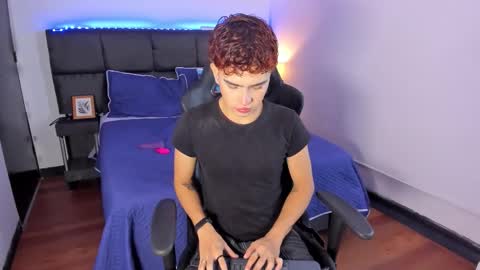 Aiden  online show from November 28, 12:52 pm