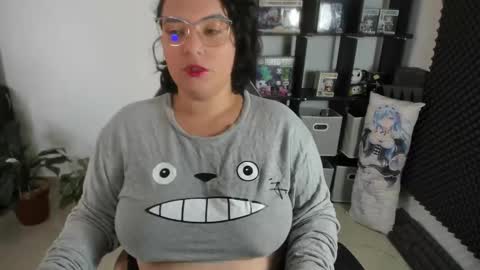 Catalina online show from December 31, 12:15 pm