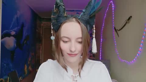 Snapshot of aira_aetheria chatting on September 25, 8:18 am Diva Aira of the Ethereal Fairies online show from September 25, 8:18 am