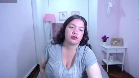 Snapshot of aisha_beneth chatting on February 11, 2:46 pm online show from February 11, 2:46 pm
