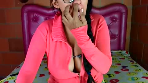 aisha koswell3 online show from October 9, 11:41 am