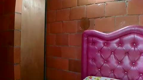 aisha koswell3 online show from October 11, 5:44 pm